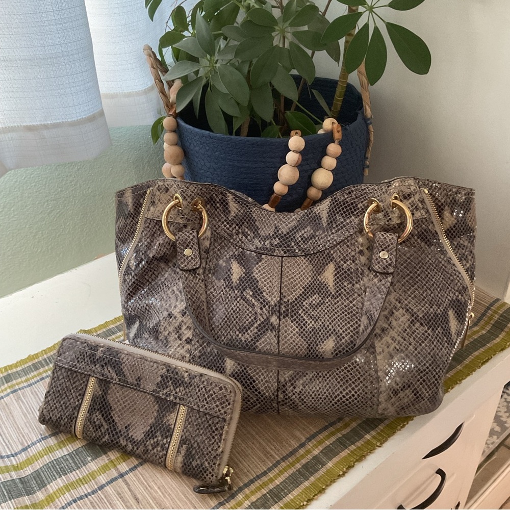 Micheal Kors Moxley Python Embossed Leather Satch… - image 3